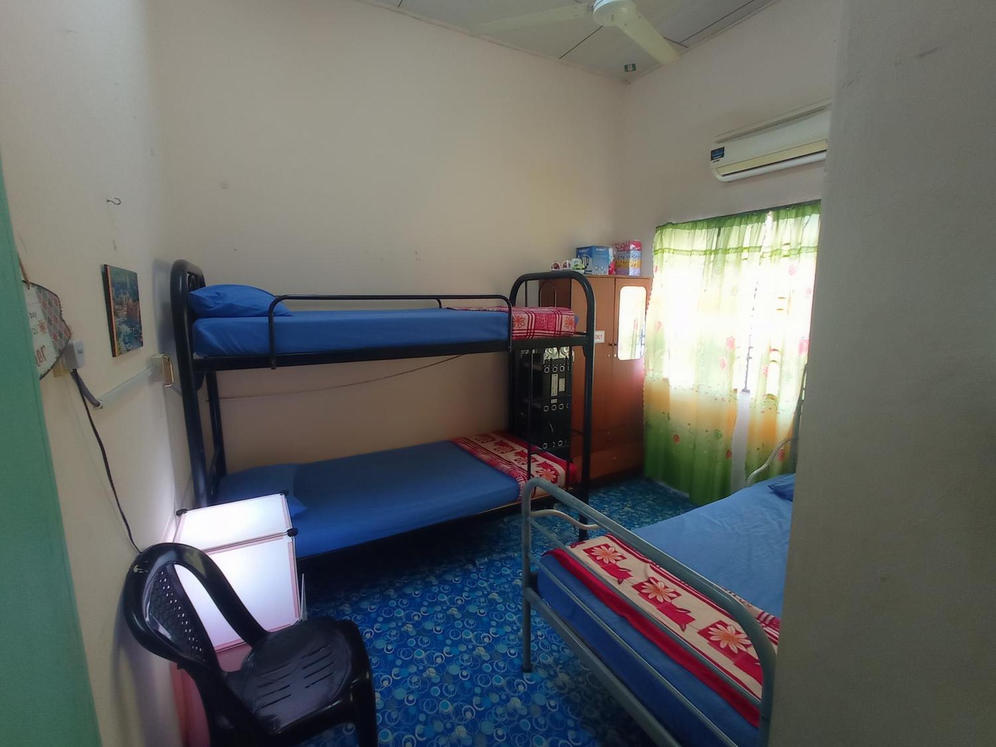 Homestay Melewar Parit Raja Luaran gambar