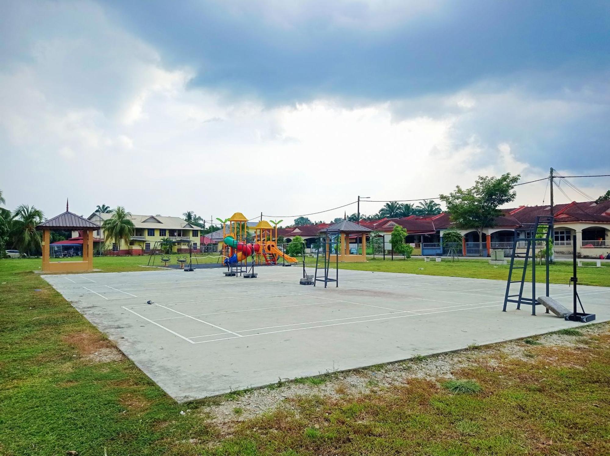 Homestay Melewar Parit Raja Luaran gambar